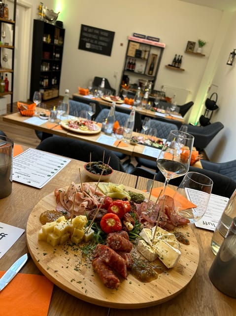 fulda-guided-wine-tasting-with-wines-and-wine-accompaniments