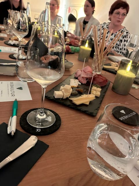 fulda-guided-wine-tasting-with-wines-and-wine-accompaniments