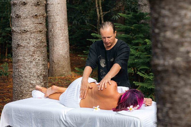 full-body-massage-in-waikiki