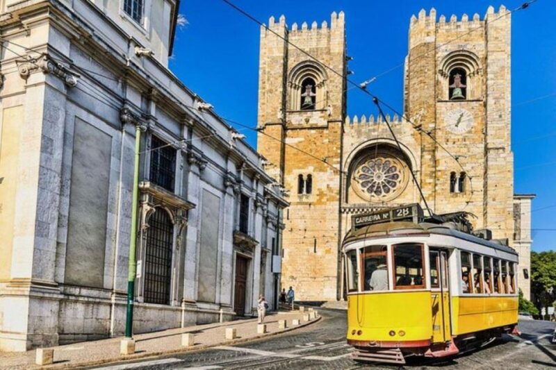 full-city-of-lisbon-on-board-of-a-private-car