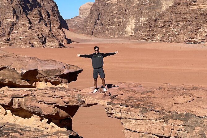 Full Day 4x4 Classic Desert Tour with overnight in private tent - FAQ
