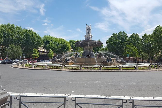 full-day-aix-en-provence-cassis-and-marseille