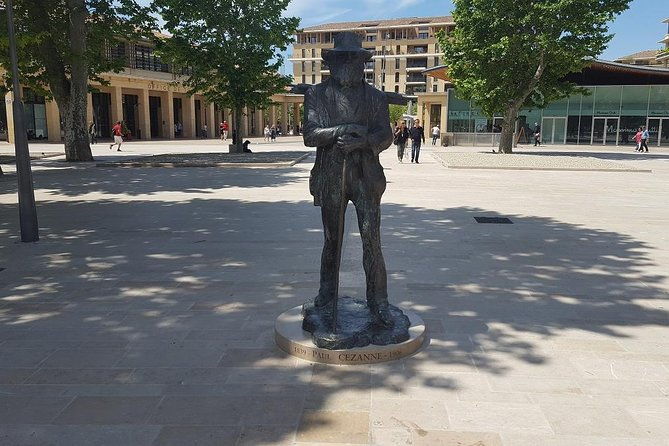 full-day-aix-en-provence-cassis-and-marseille