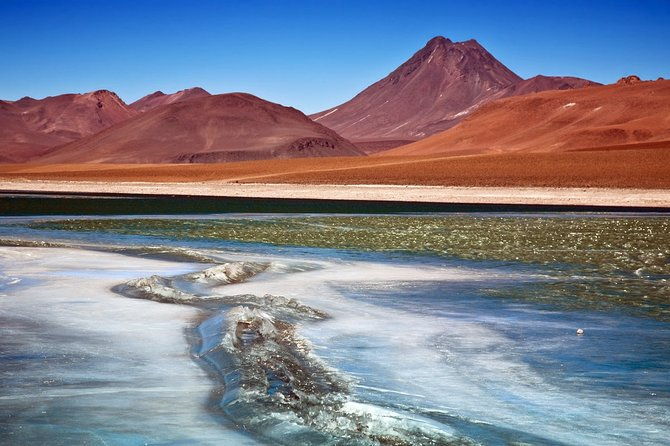 full-day-altiplanic-lagoons-red-stones-viewpoint-salar-de-atacama