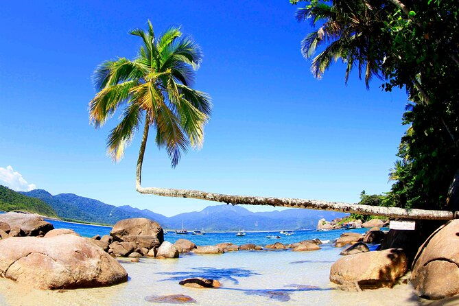 full-day-around-the-island-of-ilha-grande-and-its-beaches