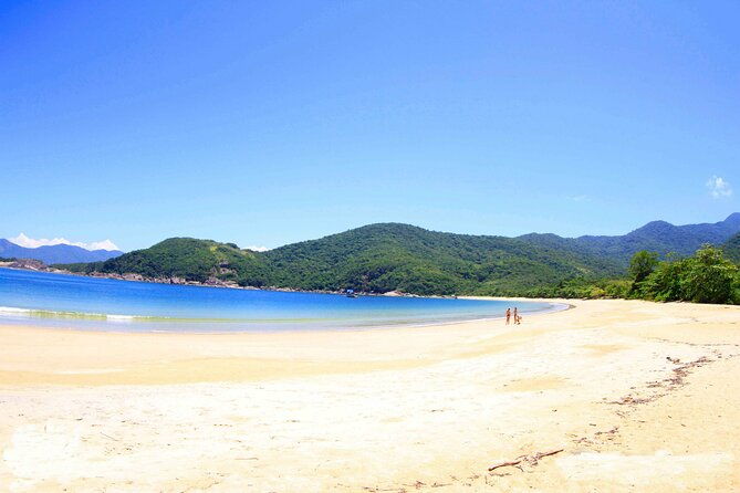 full-day-around-the-island-of-ilha-grande-and-its-beaches