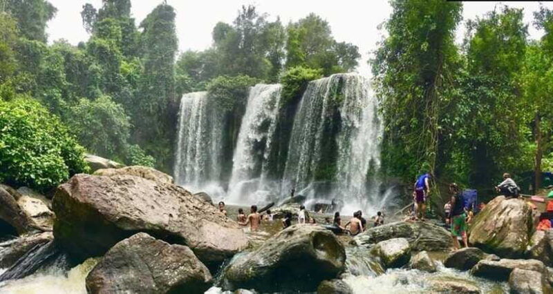 full-day-banteay-srei-waterfall-beng-mealea-tour