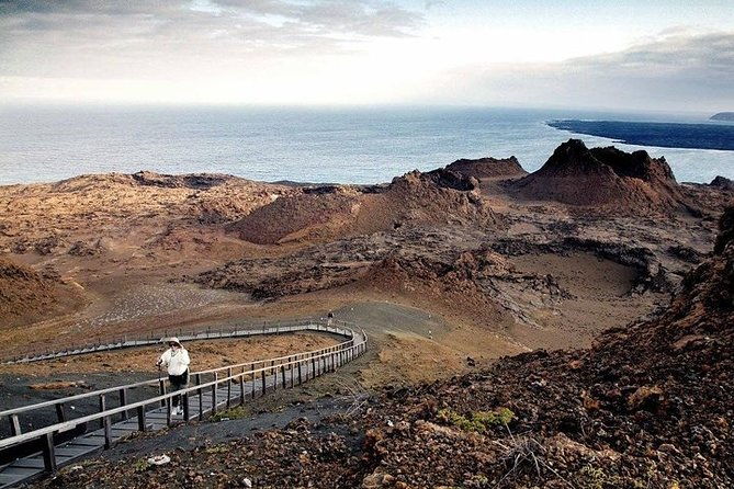 full-day-bartolome-island-sullivan-bay