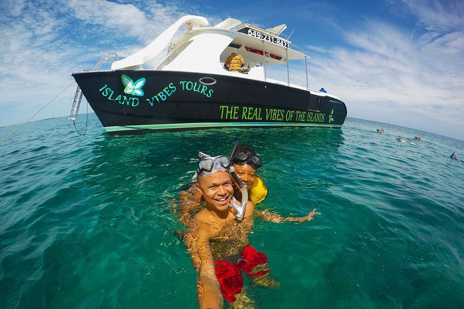 full-day-beach-bbq-lunch-snorkeling-excursion-in-grace-bay