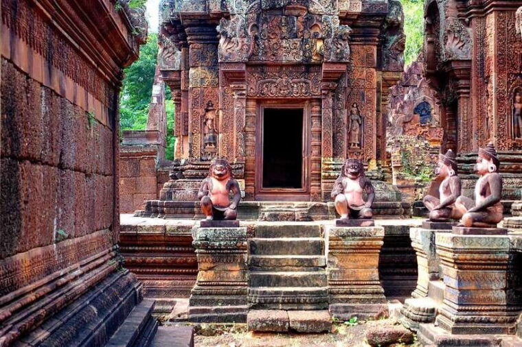 full-day-beng-mealea-kbal-spean-banteay-srei-private-tour
