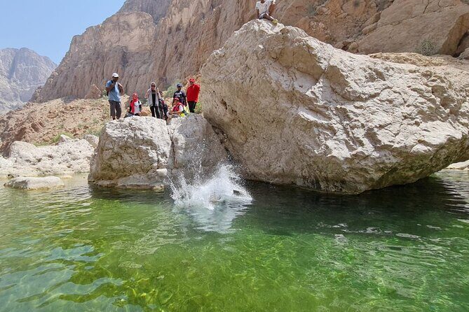 Full-Day Bimmah Sinkhole and Wadi Al Arbeieen Tour - What’s Included and What to Consider