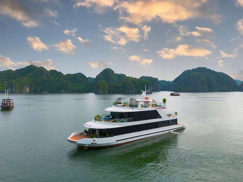 full-day-boat-tour-explore-cat-ba-archipelago-lan-ha-bay