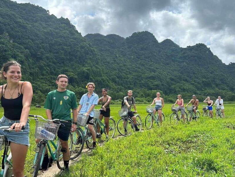 full-day-boat-tour-explore-lan-ha-bay-from-cat-ba-island