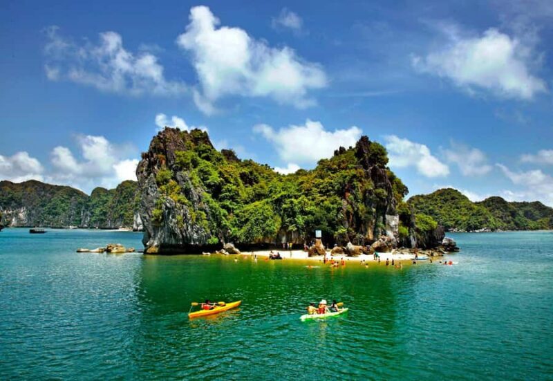 Full day boat trip with Cat Ba's captain Jack - Key Points