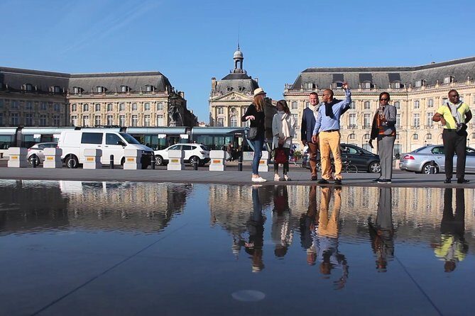 Full day Bordeaux Historic Gourmet Walking and Médoc Tour - FAQs