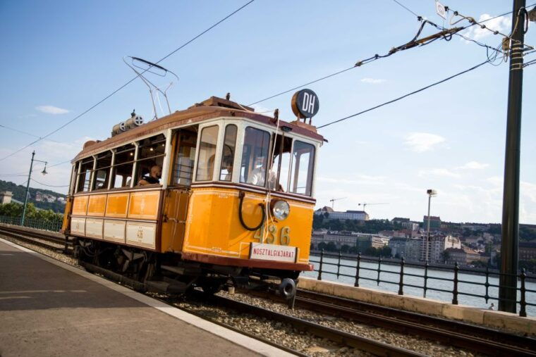 full-day-budapest-city-tour-with-lunch-wine-dessert