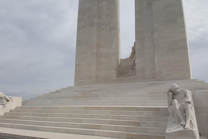 full-day-canadian-ww1-vimy-and-somme-battlefield-tour-from-ypres