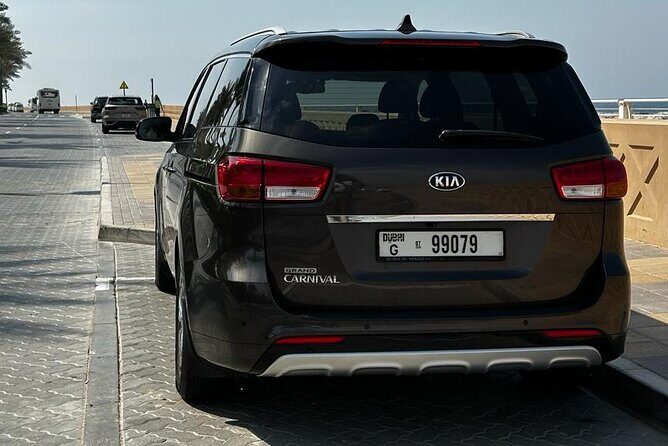 Full Day Car with Chauffeur Services in Dubai - What to Expect from the Full Day Chauffeur Service in Dubai