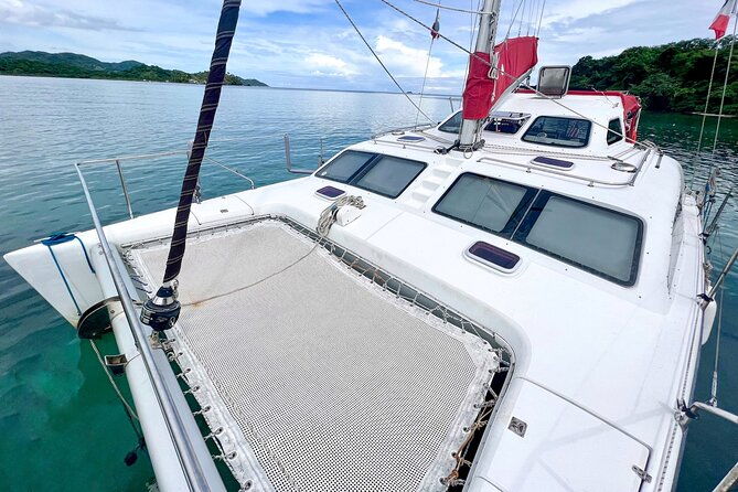 full-day-catamaran-sailing-caribbean-beaches-with-snorkelling-and-lunch