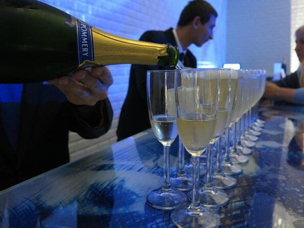 full-day-champagne-pommery-small-group-tour-3