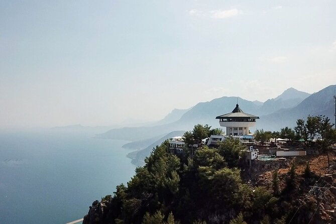 full-day-city-tour-2-waterfalls-boat-trip-old-town