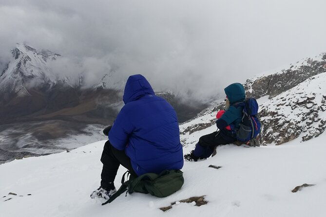 full-day-climbing-tour-to-chachani-volcano-6075-m-min-2-people
