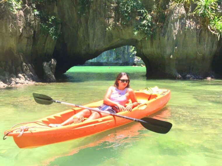 full-day-cruise-and-kayak-in-lan-ha-bay-cat-ba-island