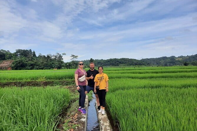 Full Day Cultural Bogor Adventure in Waterfall and Rice field - Key Points