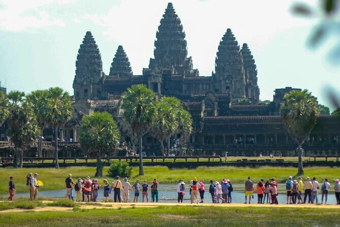 Full Day Discover Angkor Wat Archaeological with local guide - Exploring the Full Day Discover Angkor Wat Archaeological Tour