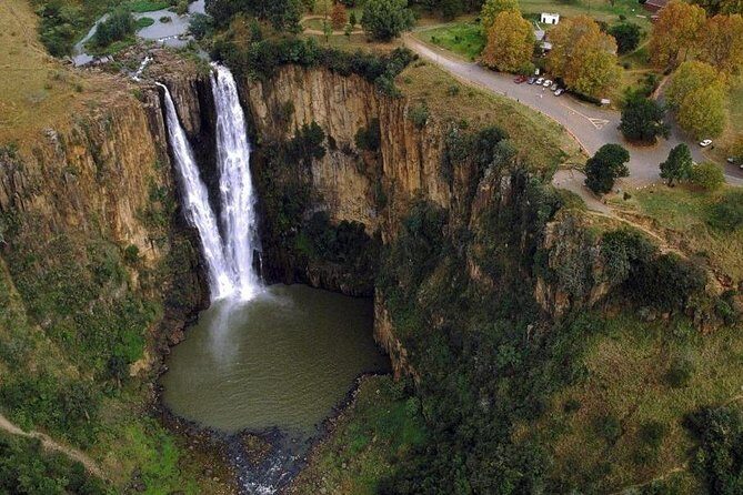 Full Day-Drakensberg-MandelaCaptureSite-HowickFalls-MidlandsMeander from Durban - Who is This Tour Best For?