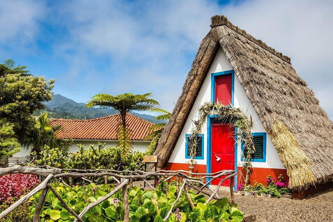 full-day-east-madeira-pico-do-ariero-ribeiro-frio-portela-santana