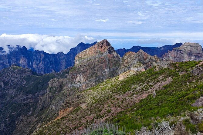 full-day-east-true-montains-to-santana-and-ponta-de-sao-lorenco