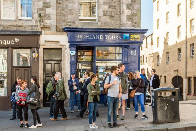 full-day-edinburgh-military-tattoo-scottish-highlands-tour