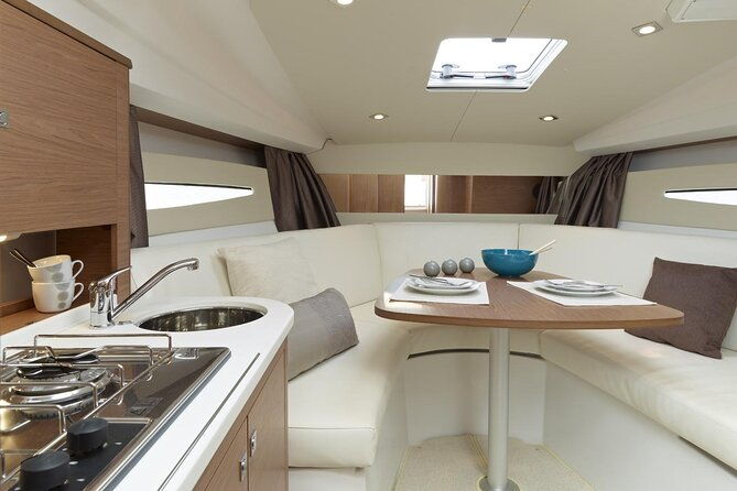 full-day-elaphite-islands-speedboat-tour-jeanneau-leader-8