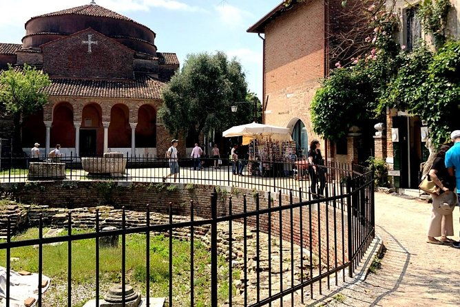 full-day-excursion-to-murano-burano-and-torcello-from-venice-train-station