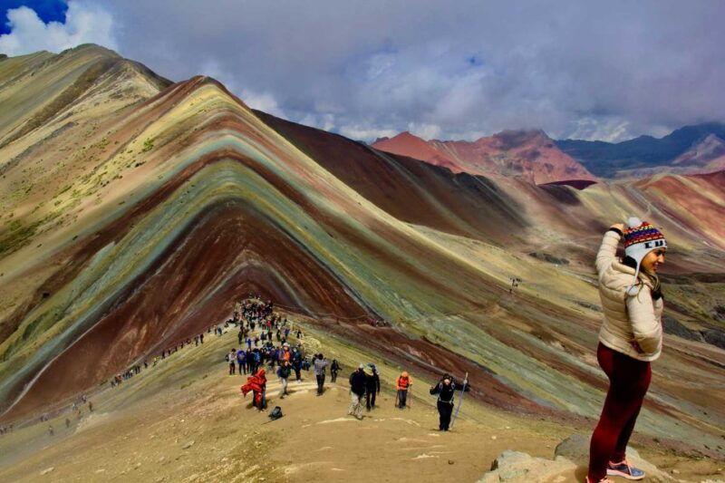full-day-excursion-to-the-rainbown-mountain-on-horses-2