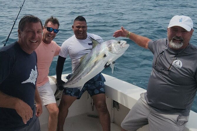 full-day-fishing-at-south-pearl-islands-on-private-yacht