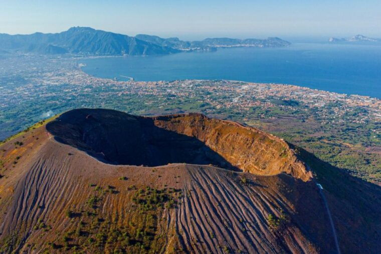full-day-from-naples-pompeii-vesuvius-with-italian-lunch