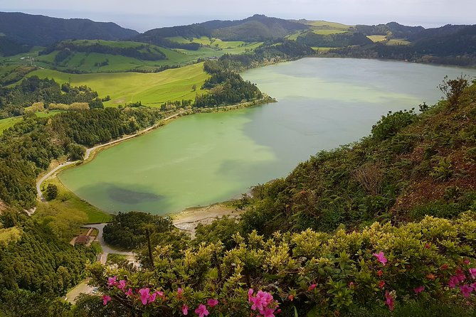 full-day-furnas-adventure-lake-fumaroles-and-thermal-pools