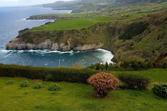 full-day-furnas-adventure-lake-fumaroles-and-thermal-pools