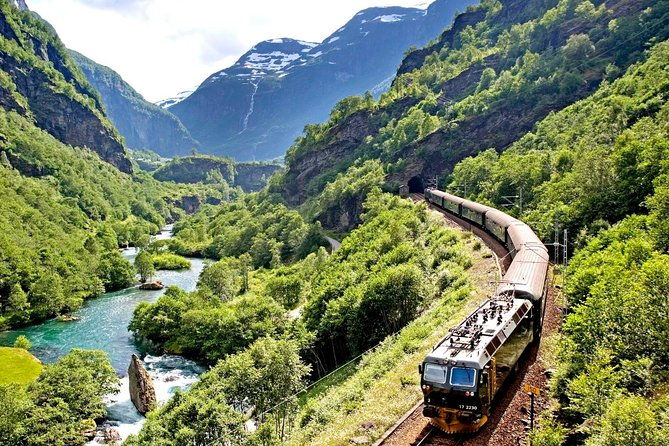 full-day-guided-roundtrip-from-bergen-to-sognefjord-with-flam-railway