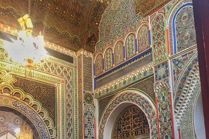 Full Day Guided Sightseeing Tour of Marrakech - Key Points