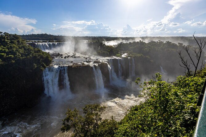 full-day-guided-tour-in-brazil-and-argentina-iguazu-falls