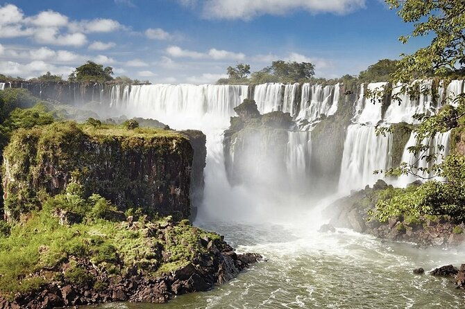 full-day-guided-tour-in-brazil-and-argentina-iguazu-falls