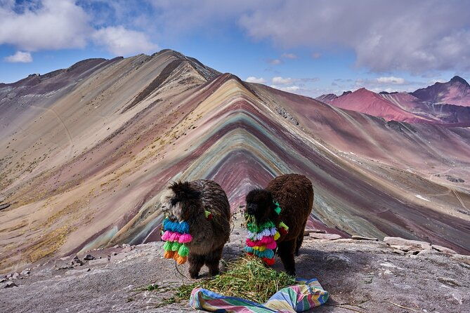 full-day-guided-tour-in-vinicunca-rainbow-mountain
