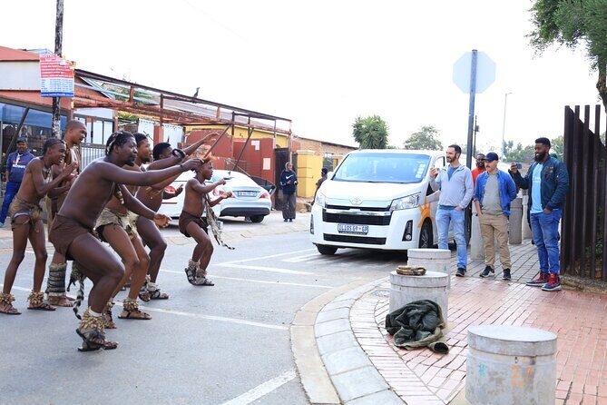Full-Day Guided Tour of Soweto, Johannesburg and Apartheid Museum - Key Points