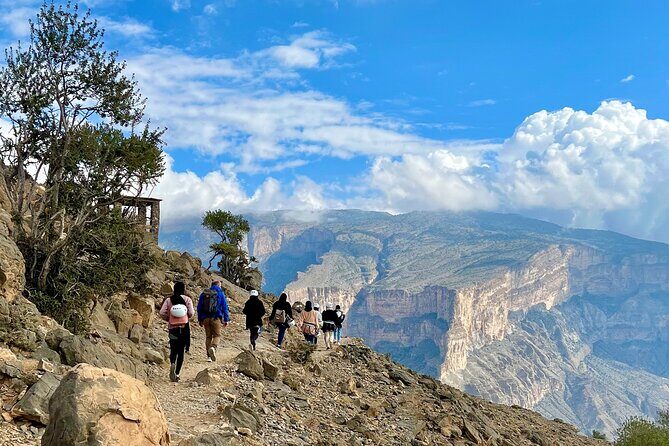 Full Day Guided Tour to Balcony Walk and Hidden Lake With Pickup Included - Frequently Asked Questions