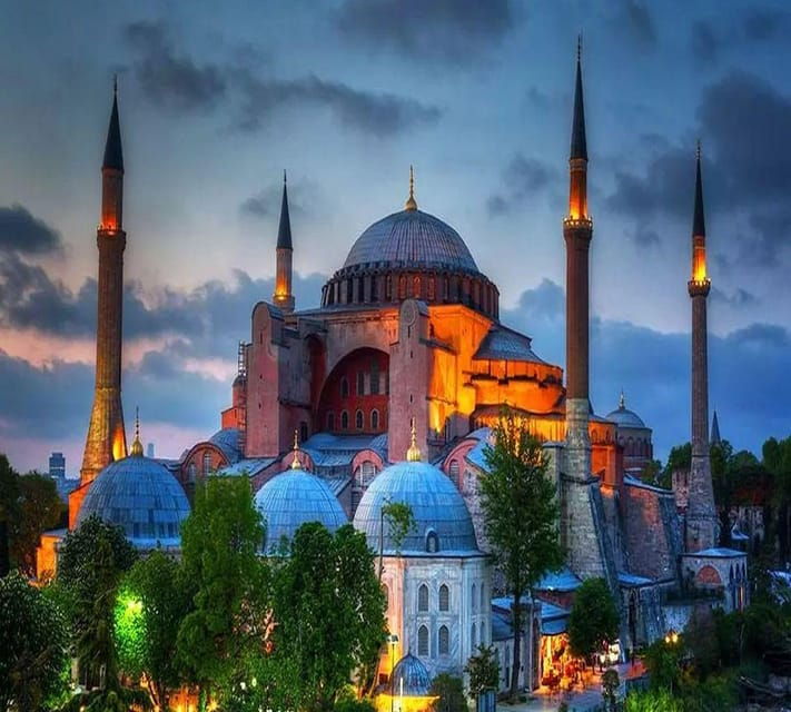 full-day-hagia-sophia-hippodrome-iron-church-balatboat-tour