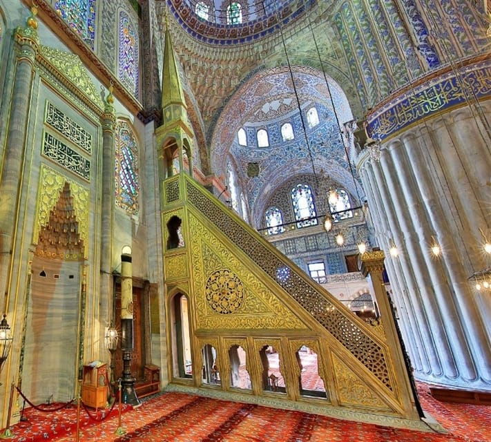 full-day-hagia-sophia-hippodrome-iron-church-balatboat-tour