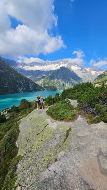Full-Day Hiking Swiss Alps and Lake with Pick-up - Key Points